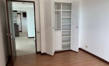2Bedroom Big Condo for RENT with 2 VERANDA - Renaissance , Ortigas , Pasig City