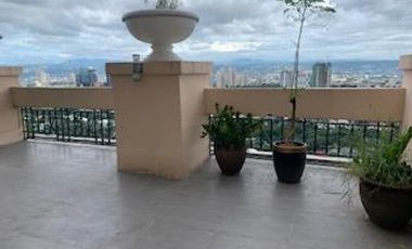 2Bedroom Big Condo for RENT with 2 VERANDA - Renaissance , Ortigas , Pasig City