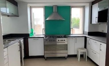 2Bedroom Big Condo for RENT with 2 VERANDA - Renaissance , Ortigas , Pasig City