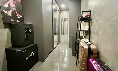 REDUCED! BF Northwest, Parañaque: House for Sale, Pool, 5BR, 4 parking, P70M