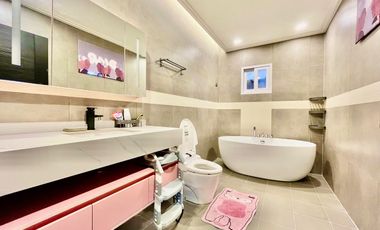 REDUCED! BF Northwest, Parañaque: House for Sale, Pool, 5BR, 4 parking, P70M