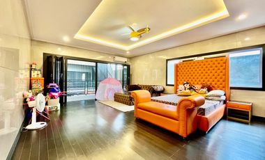 REDUCED! BF Northwest, Parañaque: House for Sale, Pool, 5BR, 4 parking, P70M