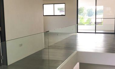 Modern 4 Bedroom Duplex for Rent - San Lorenzo Village, Makati