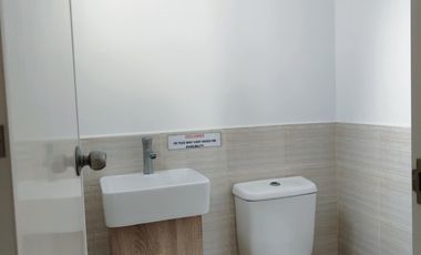 Ready for occupancy 3 bedrooms 3 toilet and bath