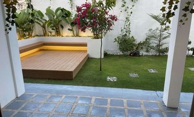 For Sale 4 BR House and Lot with 4 Parking, Multinational Village, Parañaque