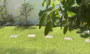 For Sale 4 BR House and Lot with 4 Parking, Multinational Village, Parañaque