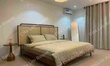 For Sale 4 BR House and Lot with 4 Parking, Multinational Village, Parañaque