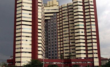 FOR SALE: 3-Bedroom Unit at Legaspi Towers 300 – Roxas Blvd, Manila