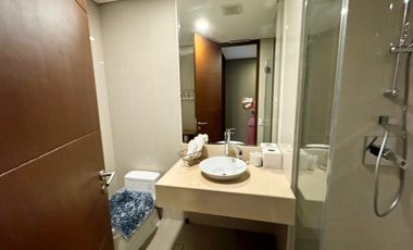 GRAND HYATT RESIDENCES South Tower: 3BR For Sale, 207 sqm, FF Interiored, P95M