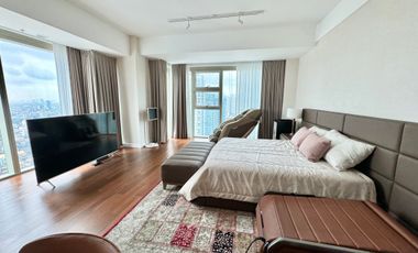 GRAND HYATT RESIDENCES South Tower: 3BR For Sale, 207 sqm, FF Interiored, P95M