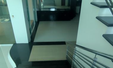 Big house for sale in Subic Zambales