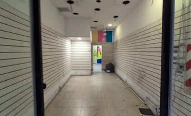 Local en alquiler Av. Rivadavia 7000