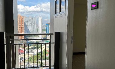 Rush Sale 2BR Condominium Unit For Sale In Brixton Place Near BGC