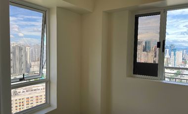 Rush Sale 2BR Condominium Unit For Sale In Brixton Place Near BGC