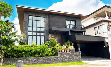 Mirala Nuvali 6 Bedrooms Modern Contemporary House For Sale, Calamba, Laguna