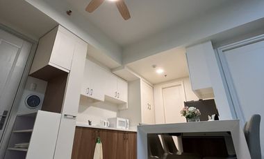 Rush For Sale! LOWEST ONE Bedroom @ Vantage by Rockwell Pasig City