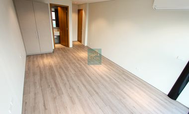 Ultra-Luxury 4-Bedroom Estate with Infinity Pool & City Views–Monterrazas Prime