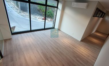 Ultra-Luxury 4-Bedroom Estate with Infinity Pool & City Views–Monterrazas Prime