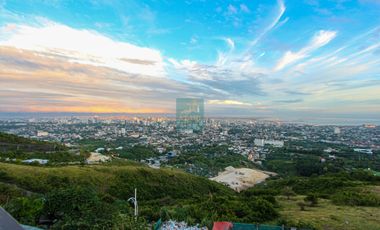 Ultra-Luxury 4-Bedroom Estate with Infinity Pool & City Views–Monterrazas Prime