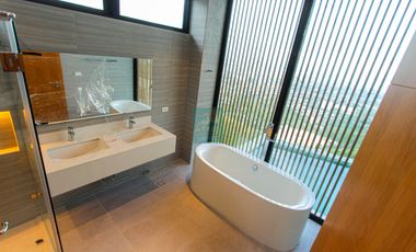 Ultra-Luxury 4-Bedroom Estate with Infinity Pool & City Views–Monterrazas Prime