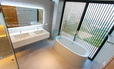 Ultra-Luxury 4-Bedroom Estate with Infinity Pool & City Views–Monterrazas Prime