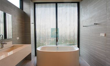 Ultra-Luxury 4-Bedroom Estate with Infinity Pool & City Views–Monterrazas Prime