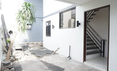 4 Br House and Lot with Penthouse FOR SALE at Project 6 Quezon City