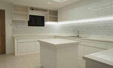 4 Br House and Lot with Penthouse FOR SALE at Project 6 Quezon City