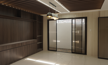 4 Br House and Lot with Penthouse FOR SALE at Project 6 Quezon City