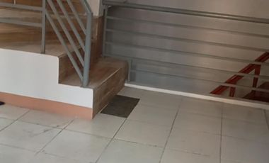 Mandaluyong Commercial/ Residential House & Lot For Sale nr Makati and BGC 8.5M