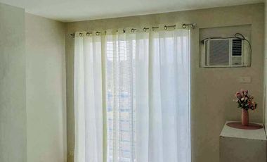For Sale THE LOOP 1BR Condominium