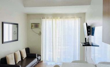 For Sale THE LOOP 1BR Condominium