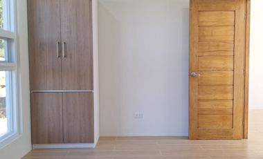 Baguio - 3 Storey Residential S/D with Roof Deck, Ready to Move-in with View