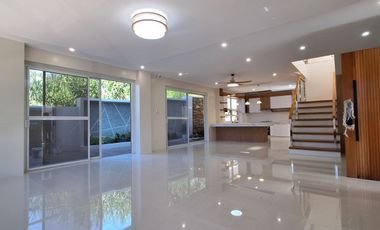 Baguio - 3 Storey Residential S/D with Roof Deck, Ready to Move-in with View