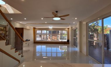 Baguio - 3 Storey Residential S/D with Roof Deck, Ready to Move-in with View