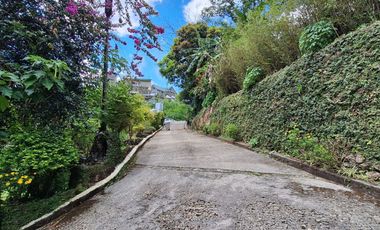 Baguio - A House SD Home w/ Spacious Garden ideal for a Restaurant & Air BnB