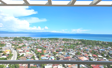 23F (Penthouse) _ 1BR Corner Unit 2 Balconies with PLDT Unlimited Wi-Fi