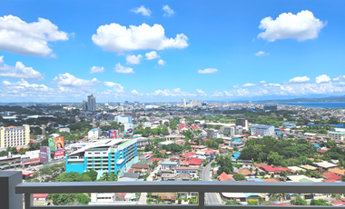 23F (Penthouse) _ 1BR Corner Unit 2 Balconies with PLDT Unlimited Wi-Fi