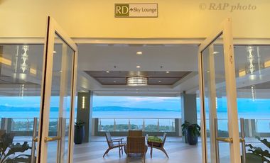 23F (Penthouse) _ 1BR Corner Unit 2 Balconies with PLDT Unlimited Wi-Fi