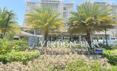 23F (Penthouse) _ 1BR Corner Unit 2 Balconies with PLDT Unlimited Wi-Fi