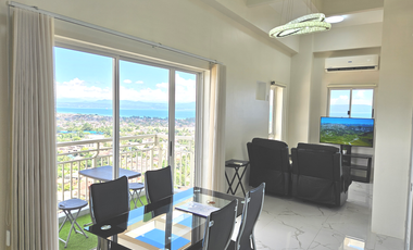 23F (Penthouse) _ 1BR Corner Unit 2 Balconies with PLDT Unlimited Wi-Fi