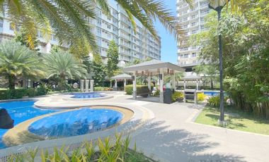 23F (Penthouse) _ 1BR Corner Unit 2 Balconies with PLDT Unlimited Wi-Fi