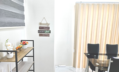 23F (Penthouse) _ 1BR Corner Unit 2 Balconies with PLDT Unlimited Wi-Fi