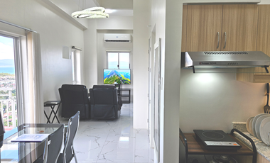 23F (Penthouse) _ 1BR Corner Unit 2 Balconies with PLDT Unlimited Wi-Fi