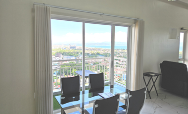 23F (Penthouse) _ 1BR Corner Unit 2 Balconies with PLDT Unlimited Wi-Fi
