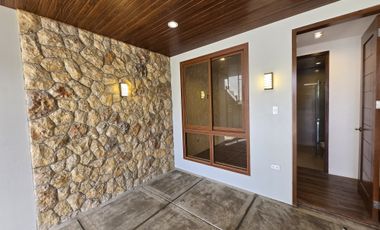 Four-Bedroom Brand New House with Mountain View