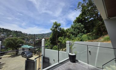 Four-Bedroom Brand New House with Mountain View