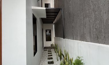 2 Storey House and Lot For Sale | For Rent