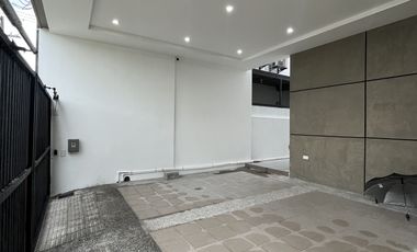 2 Storey House and Lot For Sale | For Rent