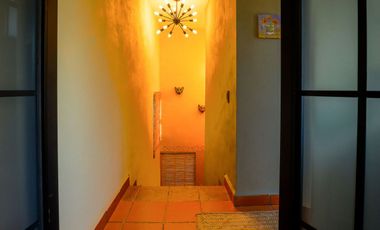 Departamento en RENTA en Pastita amueblado con servicios incluidos.